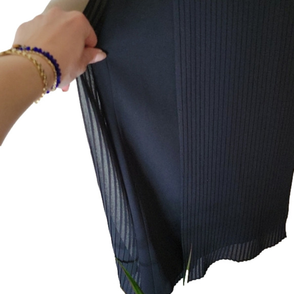 Lindor Pleated Skirt Pants 10 - Picture 5 of 9